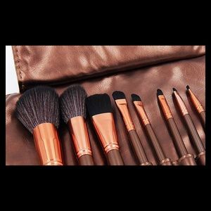 Makeup brush set with pouch (12 piece)